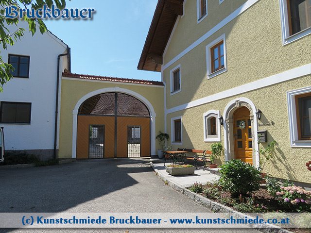 Edelstahl-Tor