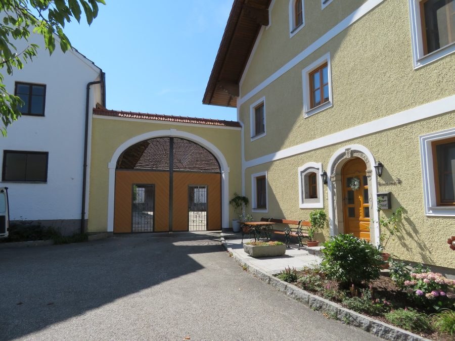 Edelstahl-Tor