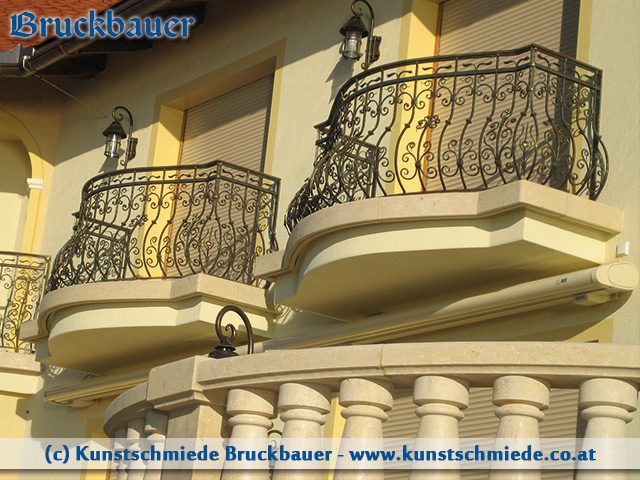 Schmiedeeiserner Balkon